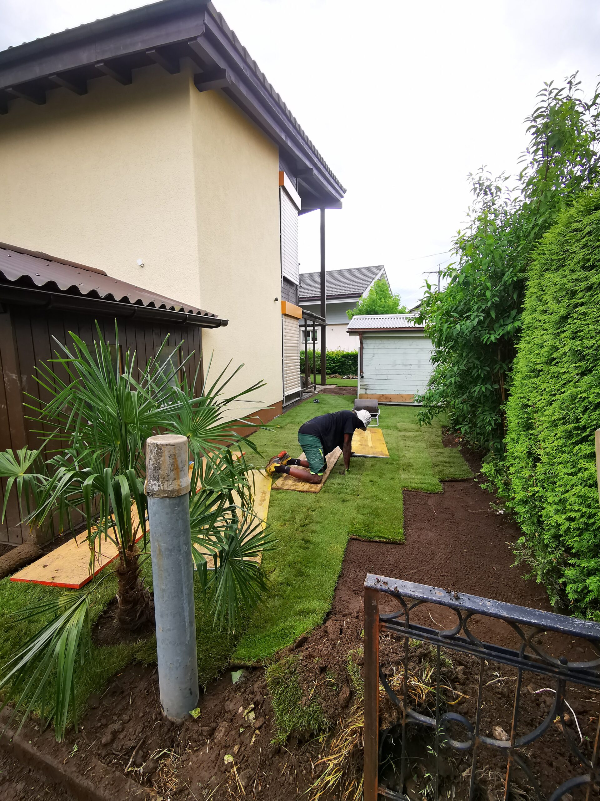 Djo Dilanganu am Werk_